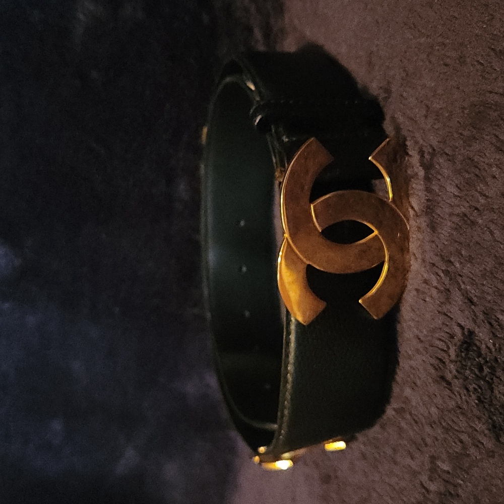 COPY - Vintage 80's CHANEL Huge Gold CC Leather Waist Belt